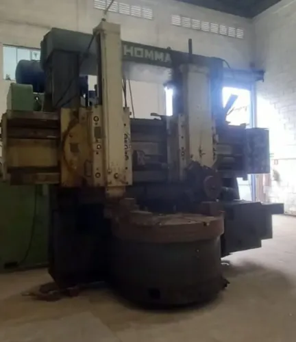 Torno vertical homma