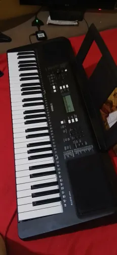 Teclado Yamaha Psr-e373