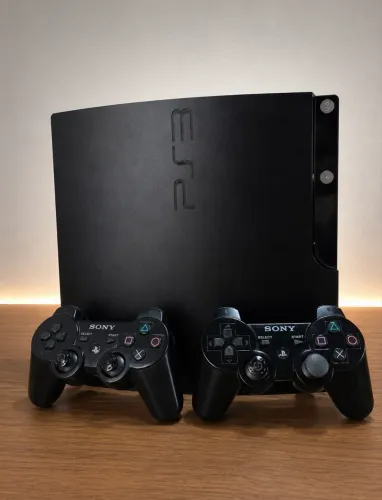 Play 3 + Desbloqueado (2 controles originais)!!