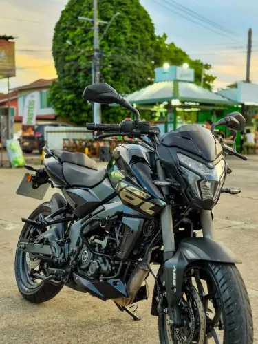 BAJAJ DOMINAR NS160 2025/2026 - COMPLETA + ACESSÓRIOS