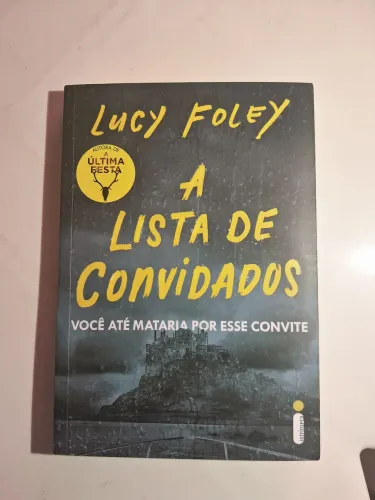 Livro "A lista de convidados", de Lucy Foley