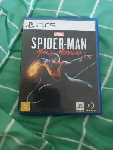 Vendo jogo de ps5, homem aranha Miles Morales