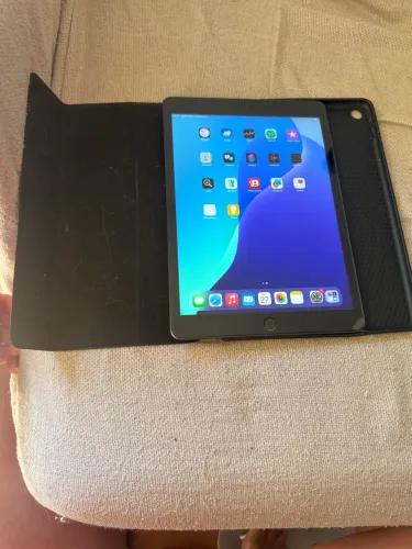 iPad Geração 7, usado em perfeito estado