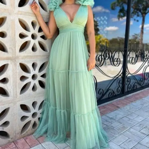 Vestido longo verde claro - elegante e delicado