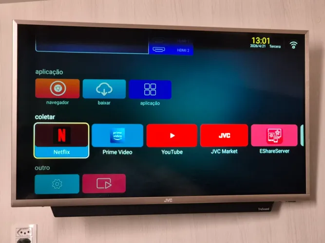 TV 32" Full HD JVC TruSound Premium