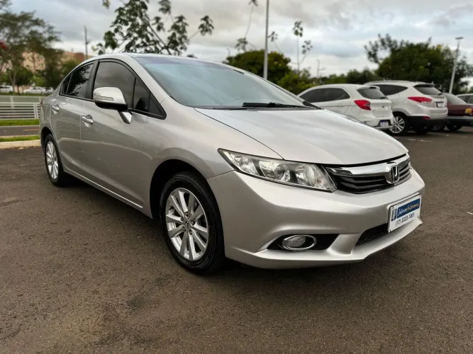 Honda Civic Sedan LXR 2.0 Flexone 16V Aut. 4P 2014