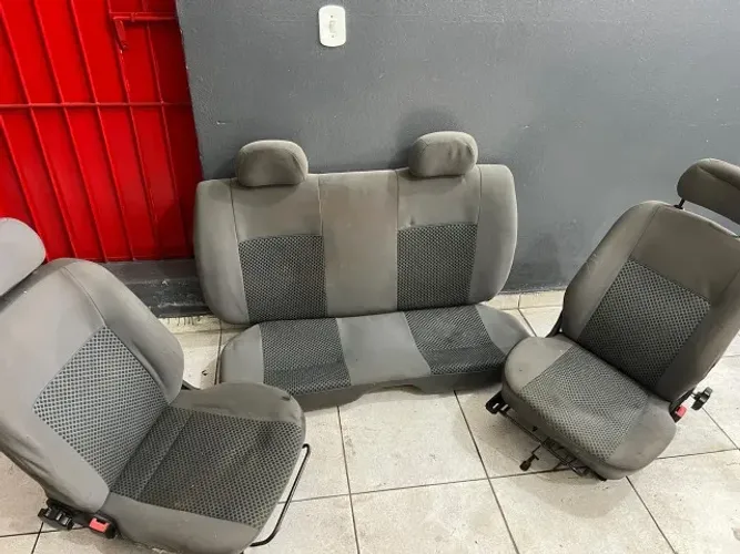 Bancos do Corsa Sedan 4 portas 2011 á 2014