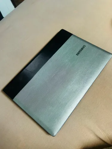 Notebook Samsung RV 4GB RAM- Todo formatado (Pronto para uso)