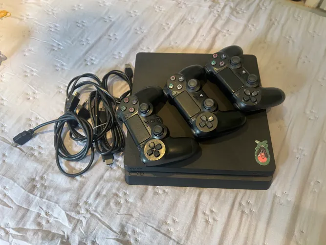 PS4 SLIM 500GB