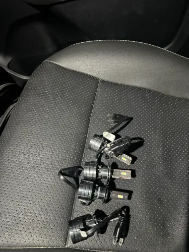 Vendo 4 lâmpada de led ask