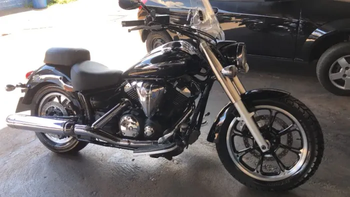Vendo Midnight Star 950 ano 2012 - Ótima conservação, pronta para uso.