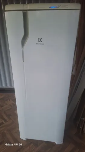Geladeira Electrolux frost free