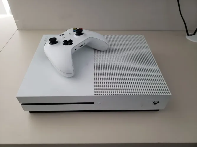 Xbox One S 1TB