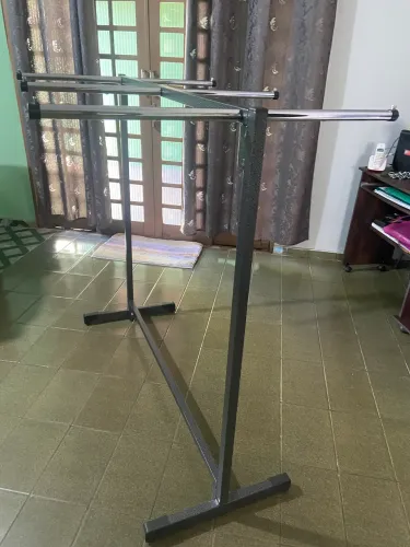 Arara para roupas