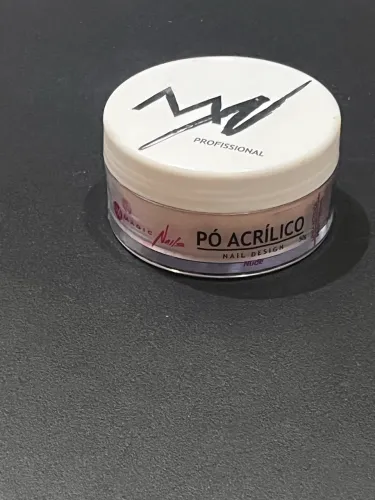 Pó acrílico