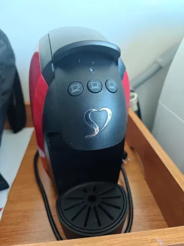 Cafeteira Espresso e Multibebidas Luna Vermelha