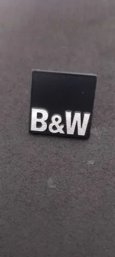 Emblema B&W original para caixas acústicas