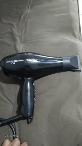 Secador de cabelo ? com pouco tempo de uso