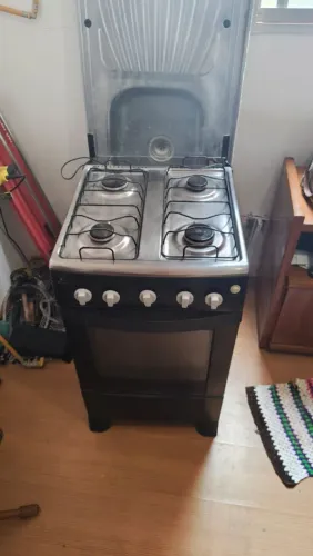 Vendo Fogão 4 Bocas Itatiaia Star Preto com Forno