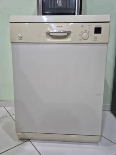 Lava-Louças Bosch - Ótimo Estado - 220V - Branca