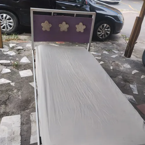 Cama de solteiro