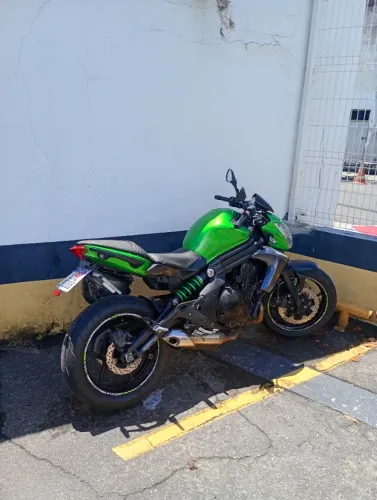 Kawasaki 650cc - ER6n
