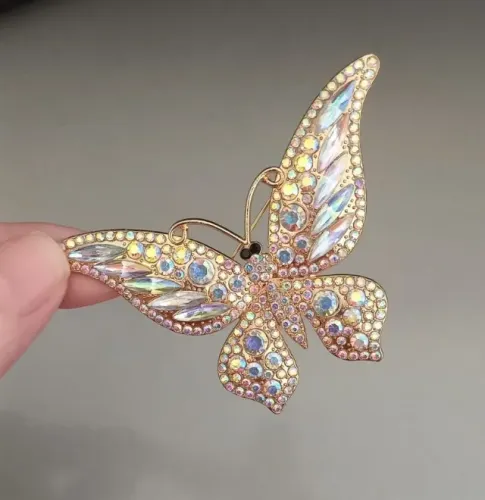 Broche Borboleta de Pedraria Brilho (novo)