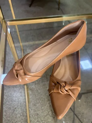 Sapatilha Feminina Bico Fino Caramelo Laço Conforto