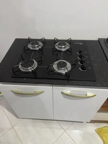 Fogão cooktop com balcão 