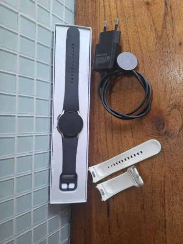 Galaxy watch 6 40 mm Bluetooth - 02 pulseiras