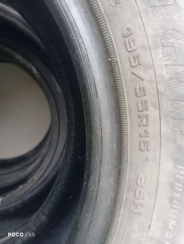 Vende-se 4 pneu em bom estado de uso! Goodyear 195/55/15 valor 400 Reais os quatro.
