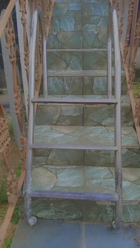 Escada para piscina 