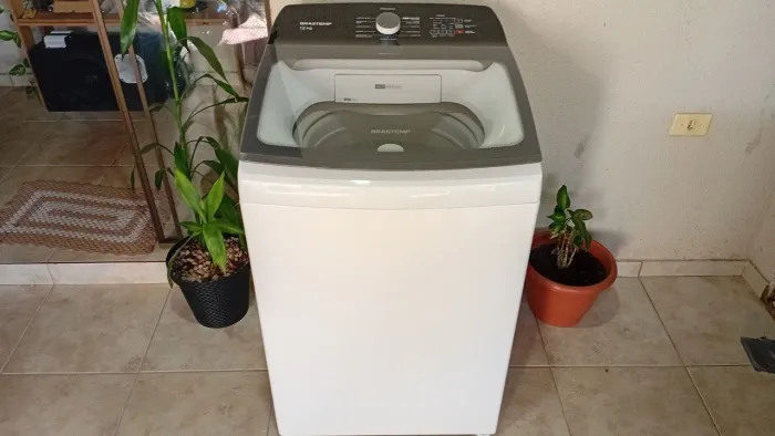 Brastemp 12KG Semi Nova pouco usada com Garantia