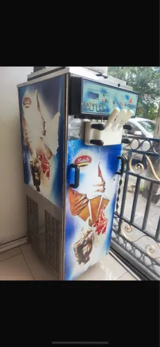 Vende-se máquina de sorvete Suprema