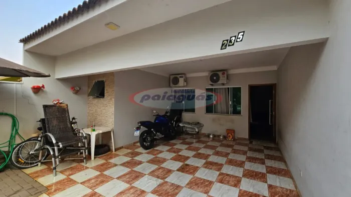 Casa a venda no bairro Jardim Paris