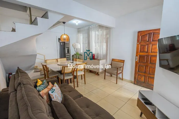 Casa à venda com 3 quartos, 3 vagas no Bairro Vila Cloris