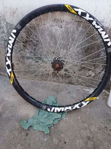 Vendo par de jantas Vmaxx aro 26