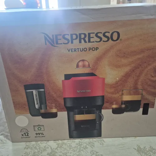 Cafeteira Nespresso Vertuo Pop branca