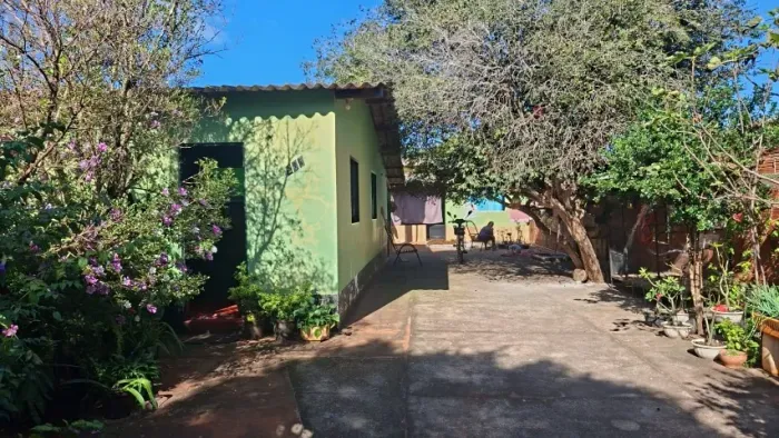 Vende-se casa