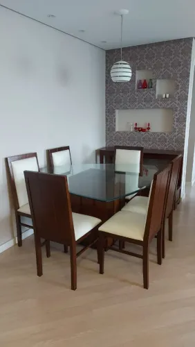 Vendo Mesa Triangular de Vidro com 6 Cadeiras 
