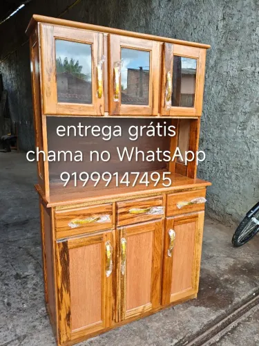 Armário de madeira 3 portas novo frete grátis.