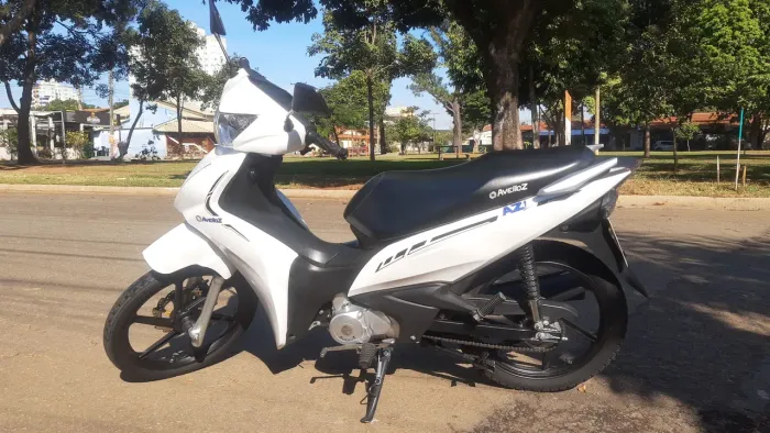 AVELOZ   AZ1  50 CC TROCA MOTO MENOR VALOR 