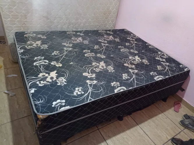 VENDO CAMA BOX E COLCHÃO CASAL