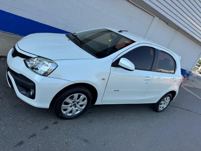 Toyota Etios X 1.3 Flex 16V 5P Mec. 2018