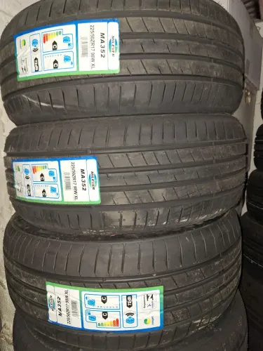 Pneus novos 225/50/17 só 439.99