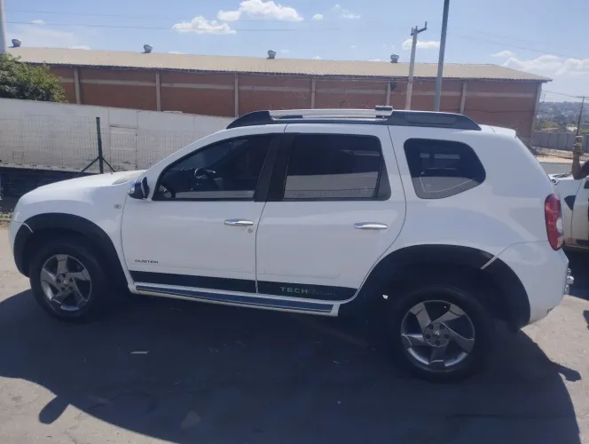 Renault Duster Dynamique 2.0 Hi-flex 16V Aut. 2014