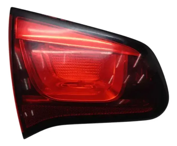 Lanterna Tampa Traseira Esquerda Citroën C3 2013 2014 Esquerdo/motorista Vermelho