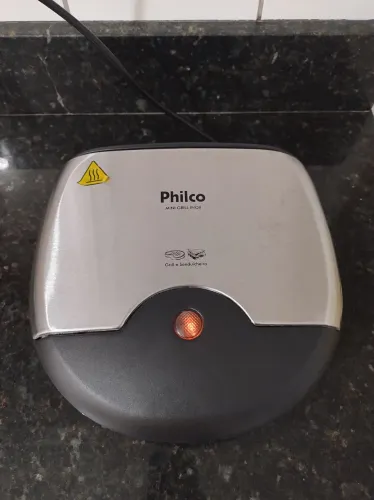 Sanduicheira Philco. Menos da metade de uma sanduicheira nova do mesmo modelo