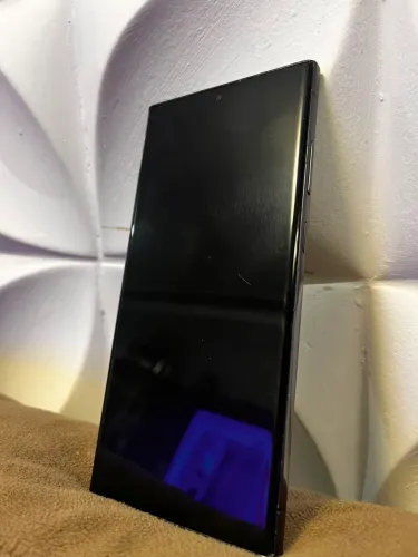 Samsung S23 ultra, completo com caixa e nota fiscal. Tela quebrada 