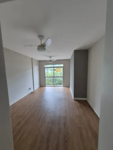 Apartamento para venda tem 62 metros quadrados com 2 quartos